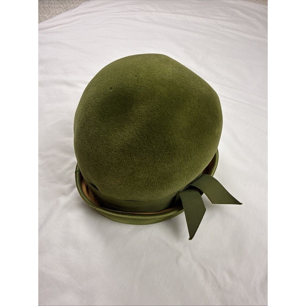 Authentic Emme Boutique 1960s Olive Green Wool Felt Cloche Hat Union Made USA 6